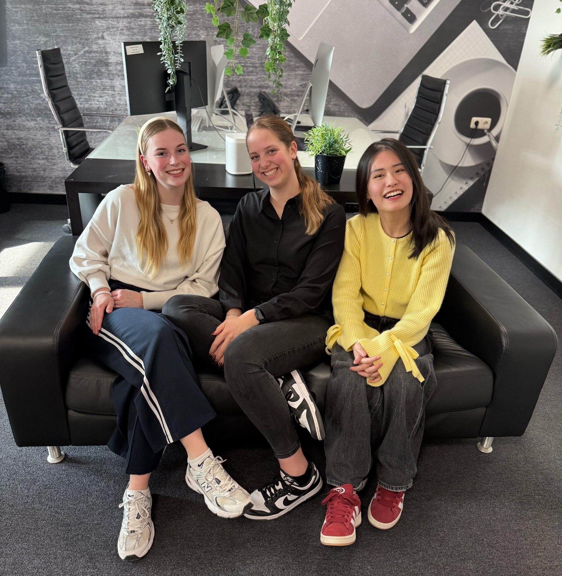Stagiairs Amber, Kyra en Sherina