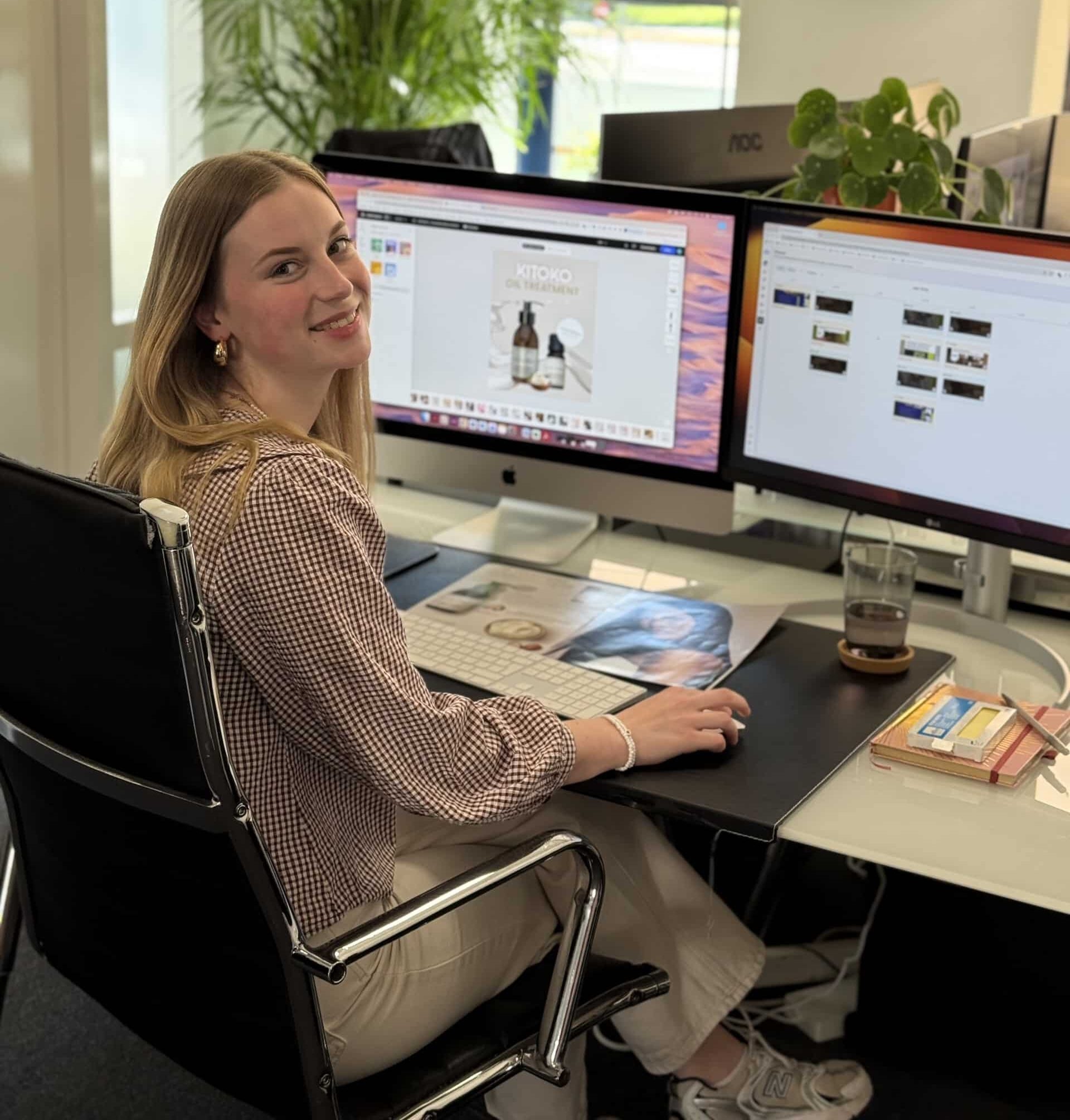 Online marketing stage Kyra